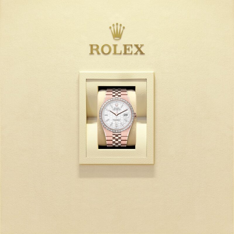 Rolex Land-Dweller 40  Oyster, 40 mm, Everose gold and diamonds  Reference 127385TBR - Image 6